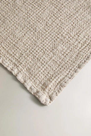 Полотенце для ванны из льна с рельефным трикотажем WAFFLE-KNIT- Заказать в России