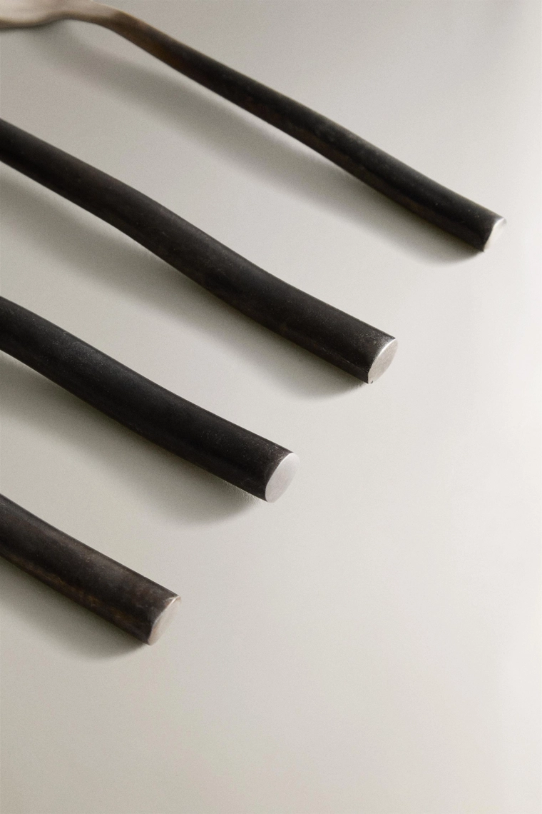 Набор столовых приборов из 4 предметов с античной отделкой