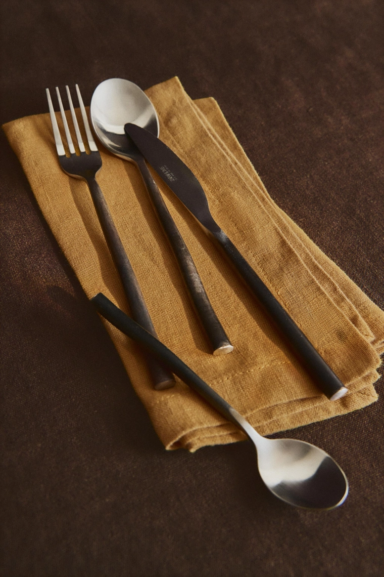 Набор столовых приборов из 4 предметов с античной отделкой