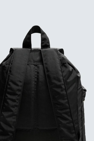 Рюкзак из технологичной ткани с клапаном - Заказать в России