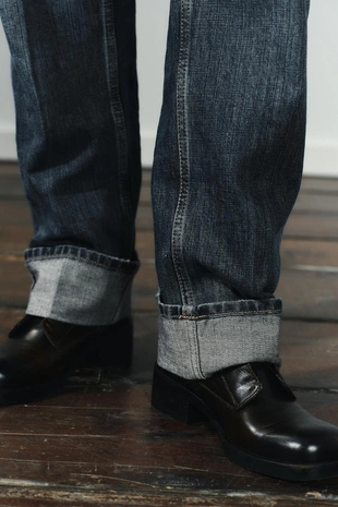 Прямые джинсы FOLDED со средней посадкой- Заказать в России