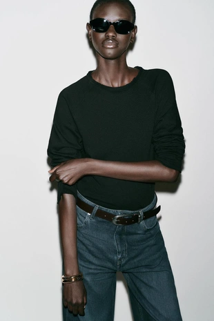 Выстиранная футболка с длинными рукавами- Заказать в России