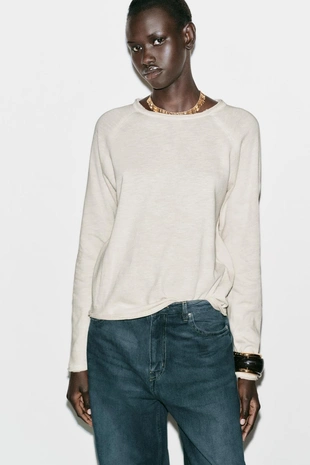 Выстиранная футболка с длинными рукавами- Заказать в России