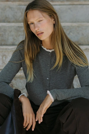 Кардиган с комбинированной кружевной отделкой- Заказать в России