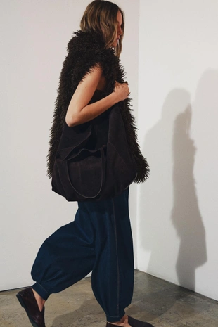 Жилет из искусственного меха- Заказать в России