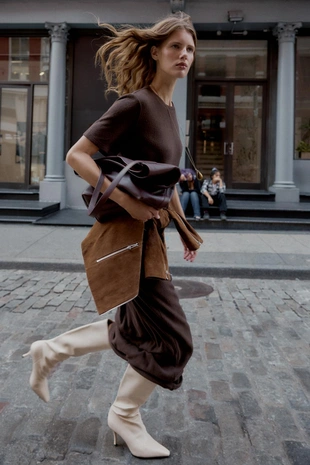 Укороченный трикотажный топ- Заказать в России