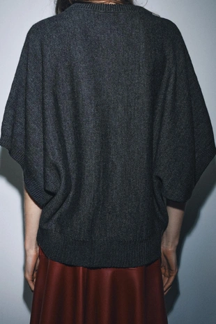 Трикотажный джемпер с широкими рукавами- Заказать в России