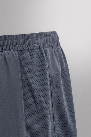 Комбинированные шорты с перфорацией- Заказать в России