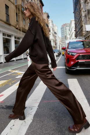 Атласные брюки прямого кроя- Заказать в России