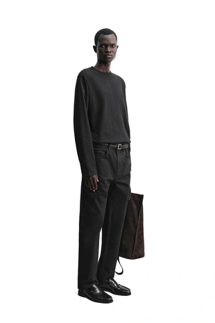 Футболка с длинными рукавами и швом