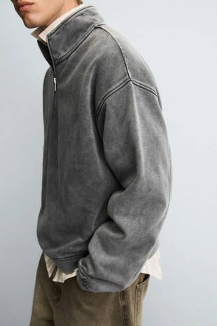 Толстовка с эффектом потертости и воротником на молнии- Заказать в России