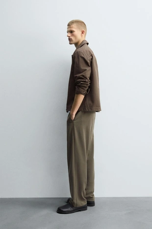 Брюки-джоггеры классического кроя- Заказать в России