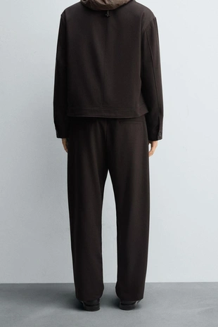 Брюки-джоггеры классического кроя- Заказать в России