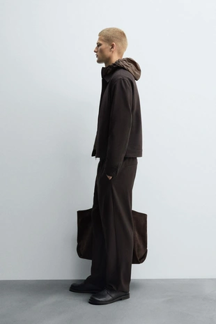 Брюки-джоггеры классического кроя- Заказать в России