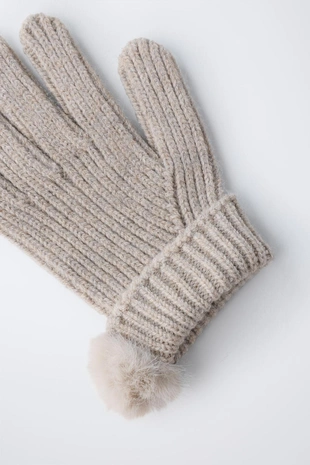 Трикотажные перчатки с помпоном