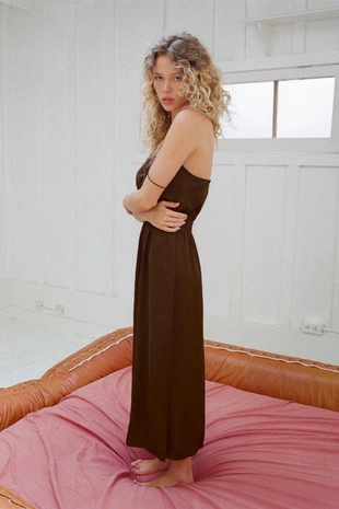 Атласное платье со сборками- Заказать в России