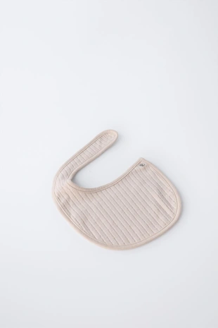 Bone | 4174/741/779 - Zara Комплект из чепчика и нагрудника