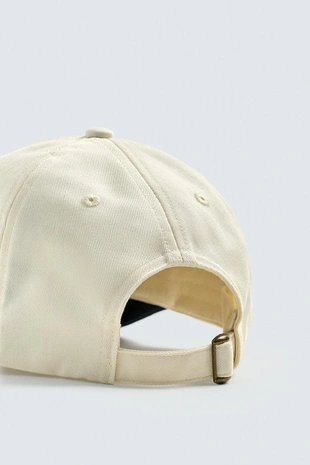 Кепка с комбинированной вышивкой- Заказать в России