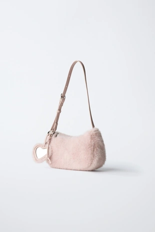 Сумка SHOULDER PELO CHARM- Заказать в России