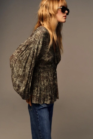 Блуза с принтом и люрексом- Заказать в России