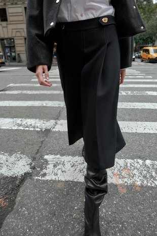 Длинные бермуды с контрастной отделкой- Заказать в России