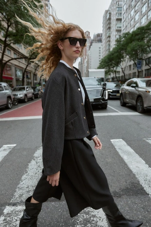 Длинные бермуды с контрастной отделкой- Заказать в России