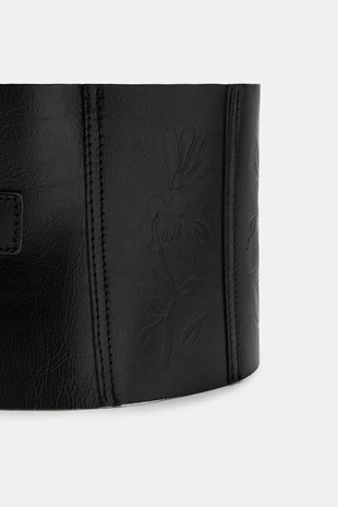 Кожаный ремень-корсет с текстурой- Заказать в России