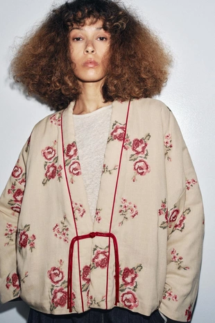 Купить Zara Стеганая куртка с цветочной вышивкой