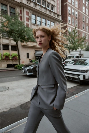 Укороченный блейзер без лацканов- Заказать в России