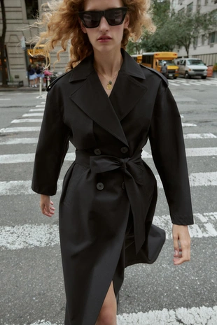 Длинный тренч с поясом, ветрозащитный, водоотталкивающий- Заказать в России