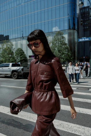 Блейзер из искусственной кожи