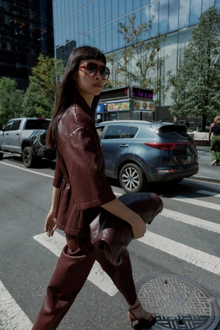 Блейзер из искусственной кожи