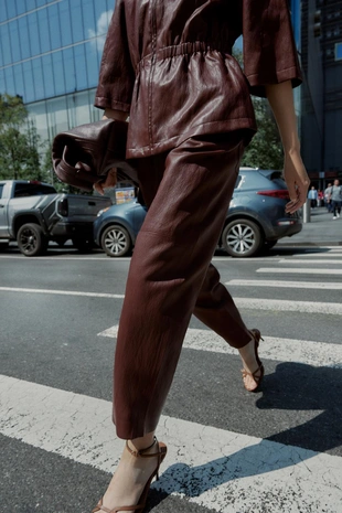 Брюки из искусственной кожи