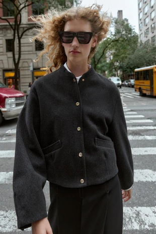 Бомбер из мягкой ткани с эластичным низом- Заказать в России