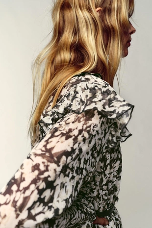 Мини-платье с принтом и ремнем- Заказать в России