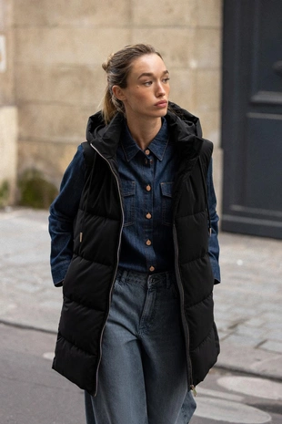 Купить Zara Длинный стеганый жилет с капюшоном