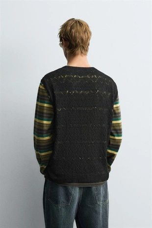 Ажурный трикотажный жилет- Заказать в России