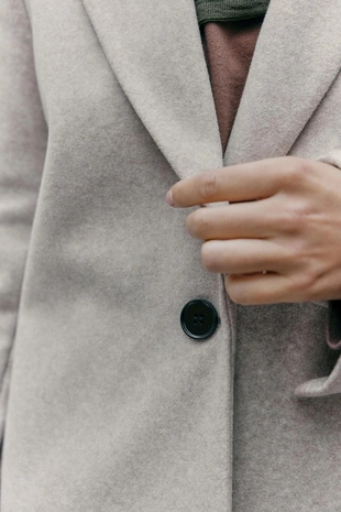 Базовое пальто из мягкой ткани- Заказать в России
