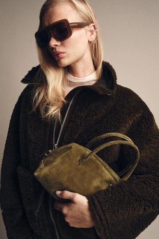 Сумка-боулинг из спилка- Заказать в России