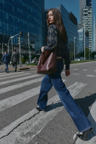 Трикотажный бомбер с ромбами- Заказать в России