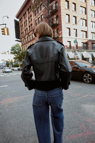 Короткий тренч из искусственной кожи- Заказать в России