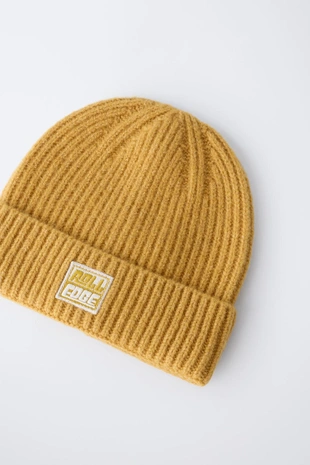 Yellow | 3739/699/300 - Zara Трикотажная шапка с нашивкой