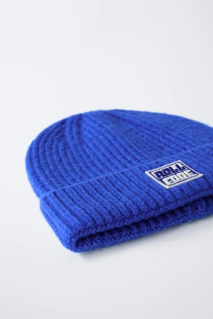 Bluish | 3739/699/420 - Zara Трикотажная шапка с нашивкой
