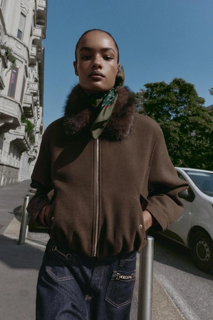 Бомбер SOFT с воротником с отделкой под мех- Заказать в России