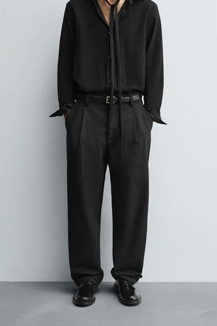 Брюки чинос в полоску из рельефной ткани- Заказать в России