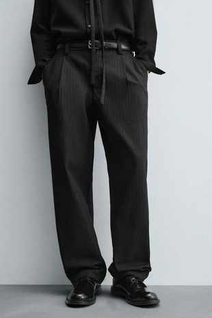 Брюки чинос в полоску из рельефной ткани- Заказать в России