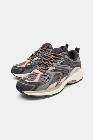 Разноцветные спортивные кроссовки- Заказать в России