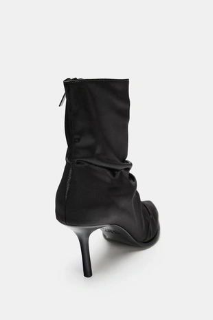 Атласные ботильоны со сборками на каблуке- Заказать в России