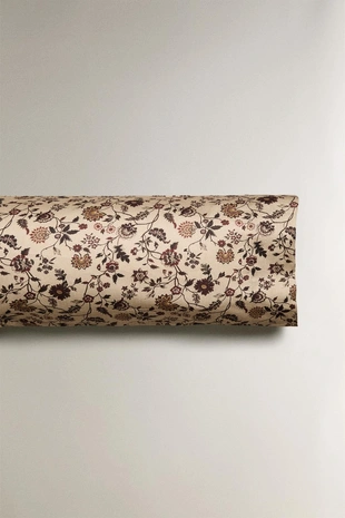 Подушка из хлопкового шёлка с цветочным принтом- Заказать в России