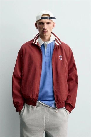 Техническая куртка с нашивками CHAMPION ® X ZARA- Заказать в России